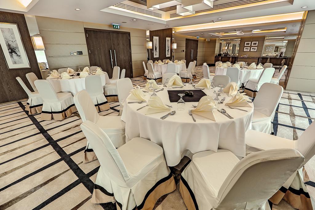 Al Maha Arjaan By Rotana Aparthotel Abu Dhabi Ngoại thất bức ảnh